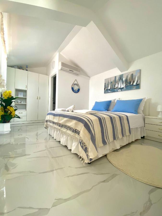 Apartments And Rooms Katarina Živogošće 외부 사진