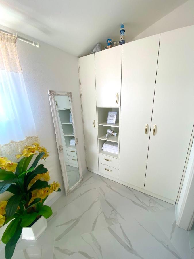 Apartments And Rooms Katarina Živogošće 외부 사진