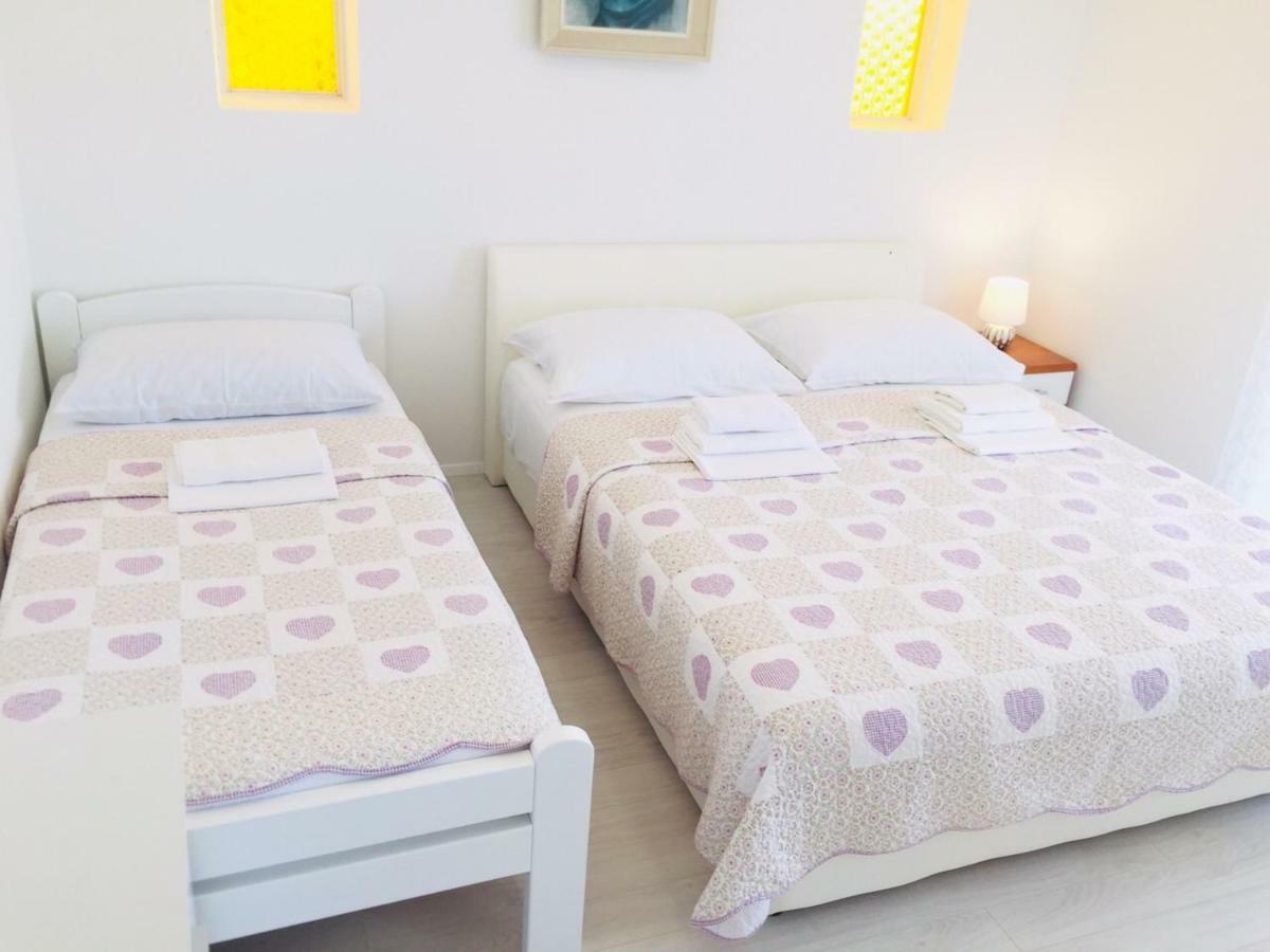 Apartments And Rooms Katarina Živogošće 외부 사진
